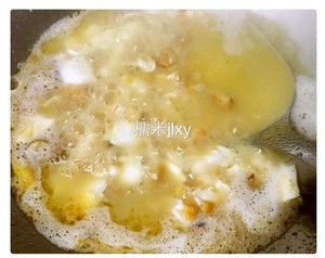 咸蛋烧豆腐～～孩子爱吃的下饭菜！