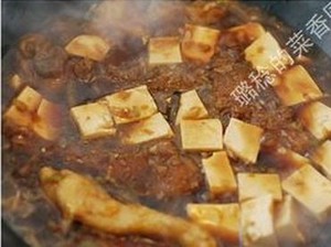鱼炖豆腐