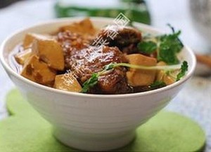 鱼炖豆腐