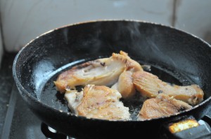 豆腐焖鱼