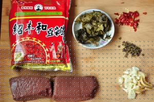 酸辣鸭血