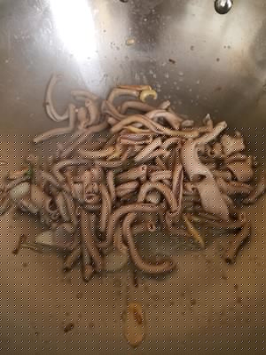 爆炒鸭肠