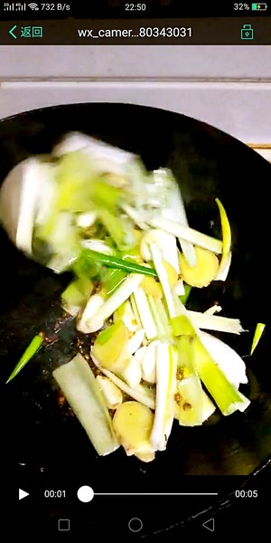 麻辣鸭脖