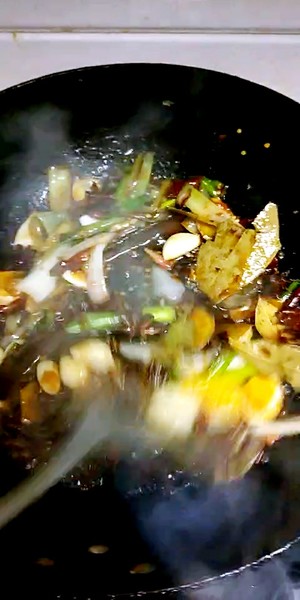 麻辣鸭脖