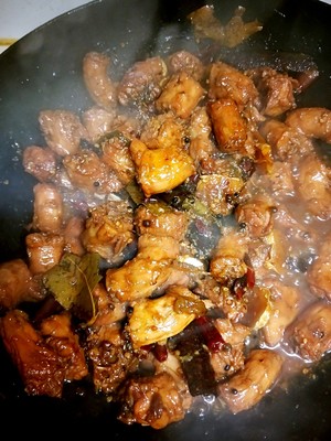 麻辣鸭脖