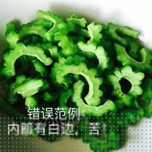 苦瓜鹌鹑蛋