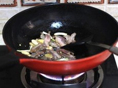 三鲜河蚌汤
