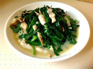 韭菜炒蛏子