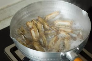 蛏子豆腐汤