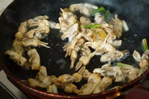 蛏子豆腐汤