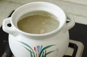 蛏子豆腐汤