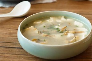 蛏子豆腐汤