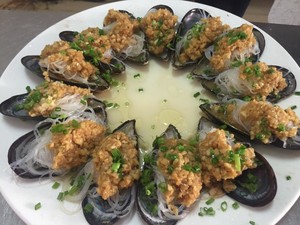 粉丝蒜蓉蒸青口螺