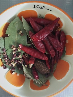 家庭制作香辣鸭脖