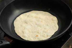 生菜牛肉鸡蛋卷