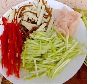 韭黄香干肉丝