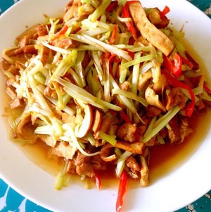 韭黄香干肉丝