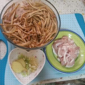肉炒黄花菜