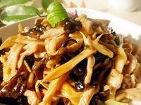 黄花菜木耳炒肉丝