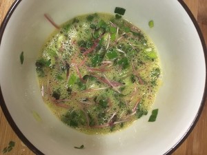 红杆萝卜苗摊鸡蛋