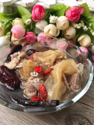 灵芝花胶鱼胶