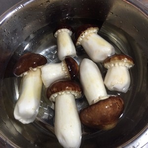 姬松茸炒火腿
