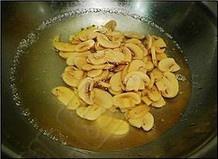 双孢菇炒西兰花