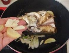 铁锅鱼头炖豆腐