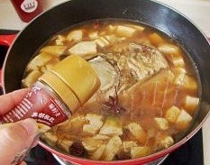 铁锅鱼头炖豆腐