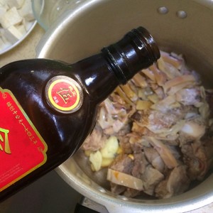 墨鱼干排骨汤