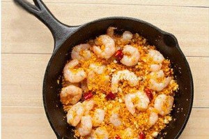 《避风塘虾仁》