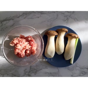 杏鲍菇酿肉卷
