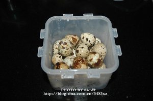 鹌鹑蛋剥壳