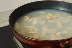蛏子豆腐汤