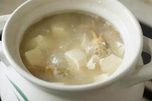 蛏子豆腐汤