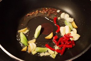 姥爷菜谱：好吃哭了的辣炒蛤蜊