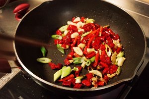 姥爷菜谱：好吃哭了的辣炒蛤蜊