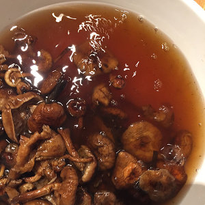 小鸡炖蘑菇