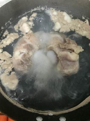 猪骨玉米胡萝卜汤～