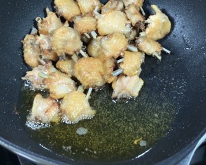 闺蜜每次来蹭饭必点的一道菜，太香了?