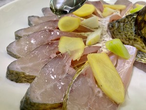 ?年夜菜（年年有鱼）孔雀开屏鱼?