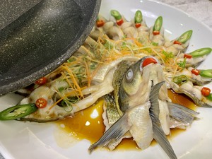 ?年夜菜（年年有鱼）孔雀开屏鱼?