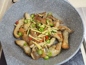香煎鲈鱼块
