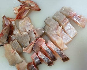 鲜嫩豆腐鲈鱼煲