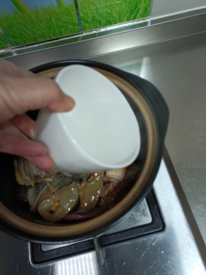 鲜嫩豆腐鲈鱼煲