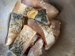 香焖草鱼腩