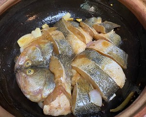 葱香焗鲈鱼