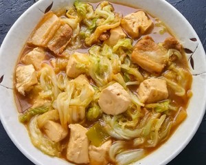 冬季最爱的家常菜！大白菜炖豆腐