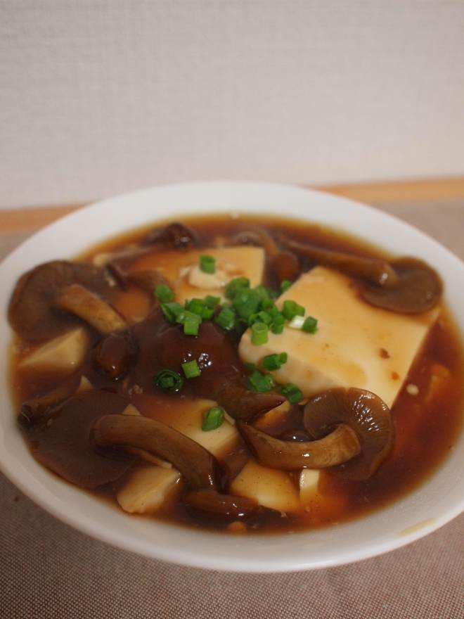 滑菇豆腐
