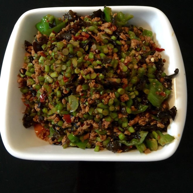 下饭菜～蒜苔肉末